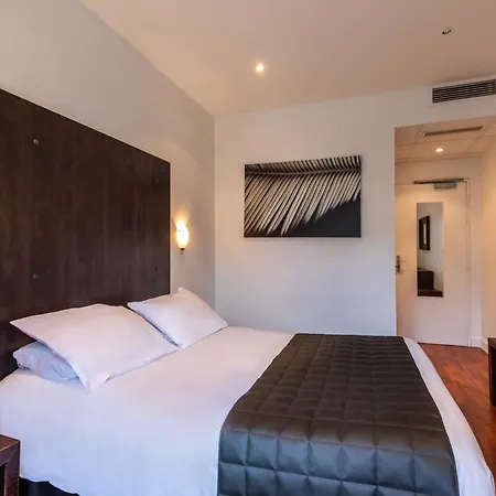 Hotell Jeanne D'arc 4*