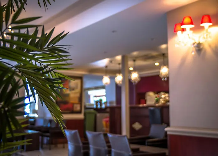 Hotel Jeanne D'arc Lourdes