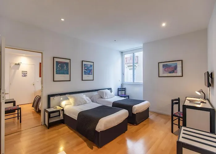 ホテル Jeanne D'arc ルルド