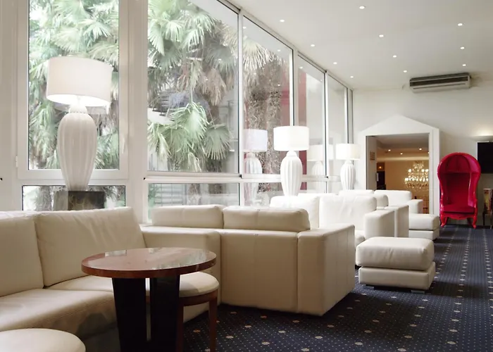 Jeanne D'arc Hotel Lourdes