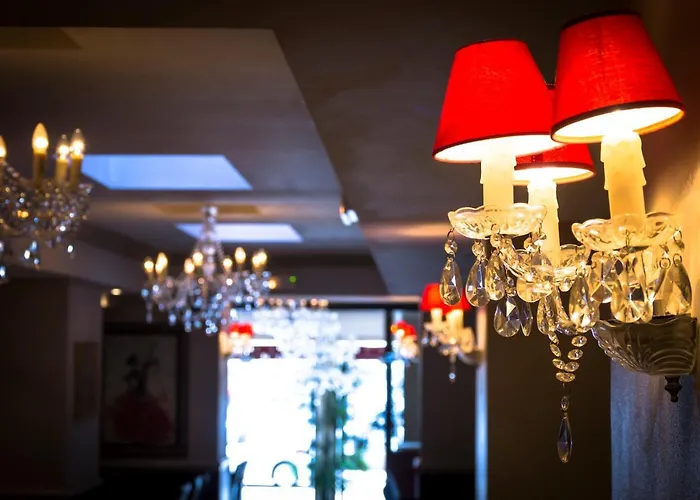 Hotel Jeanne D'arc 4*