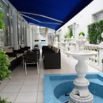 Hotel Jeanne D'arc 4*