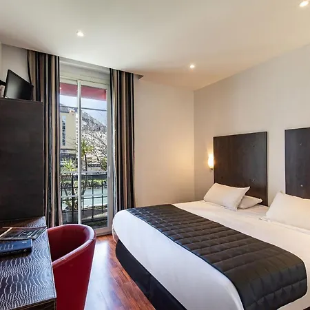 Jeanne D'arc Отель