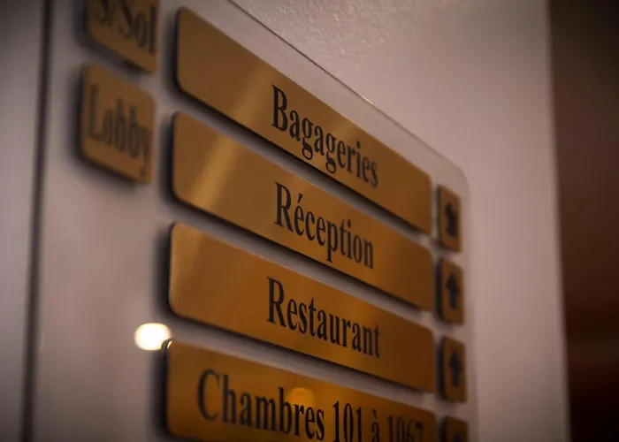 Hotel Jeanne D'arc 4*