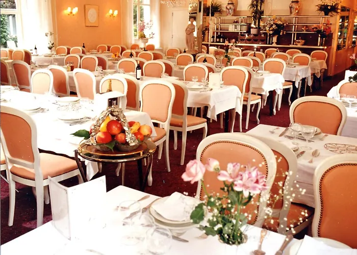 Hotel Jeanne D'arc 4*